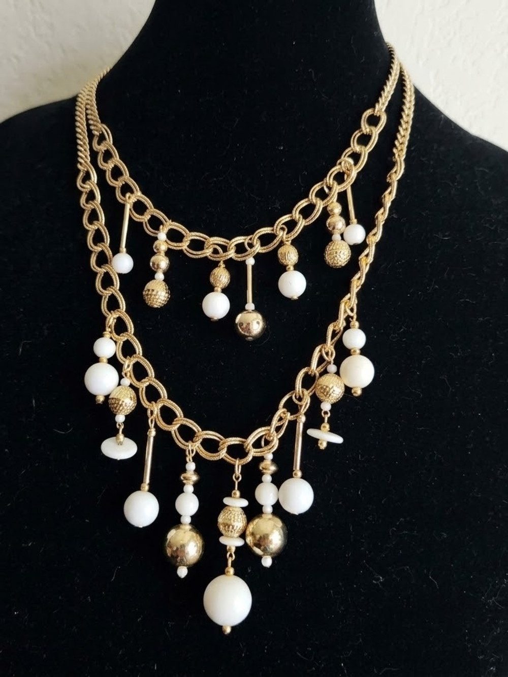 Vintage Mcm Double Strand Gold Tone White Bead Charm Dangle Waterfall Necklace